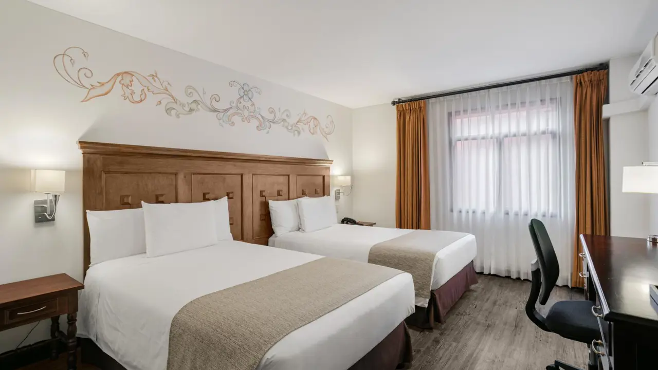 Costa del Sol Wyndham, Cusco, bedroom