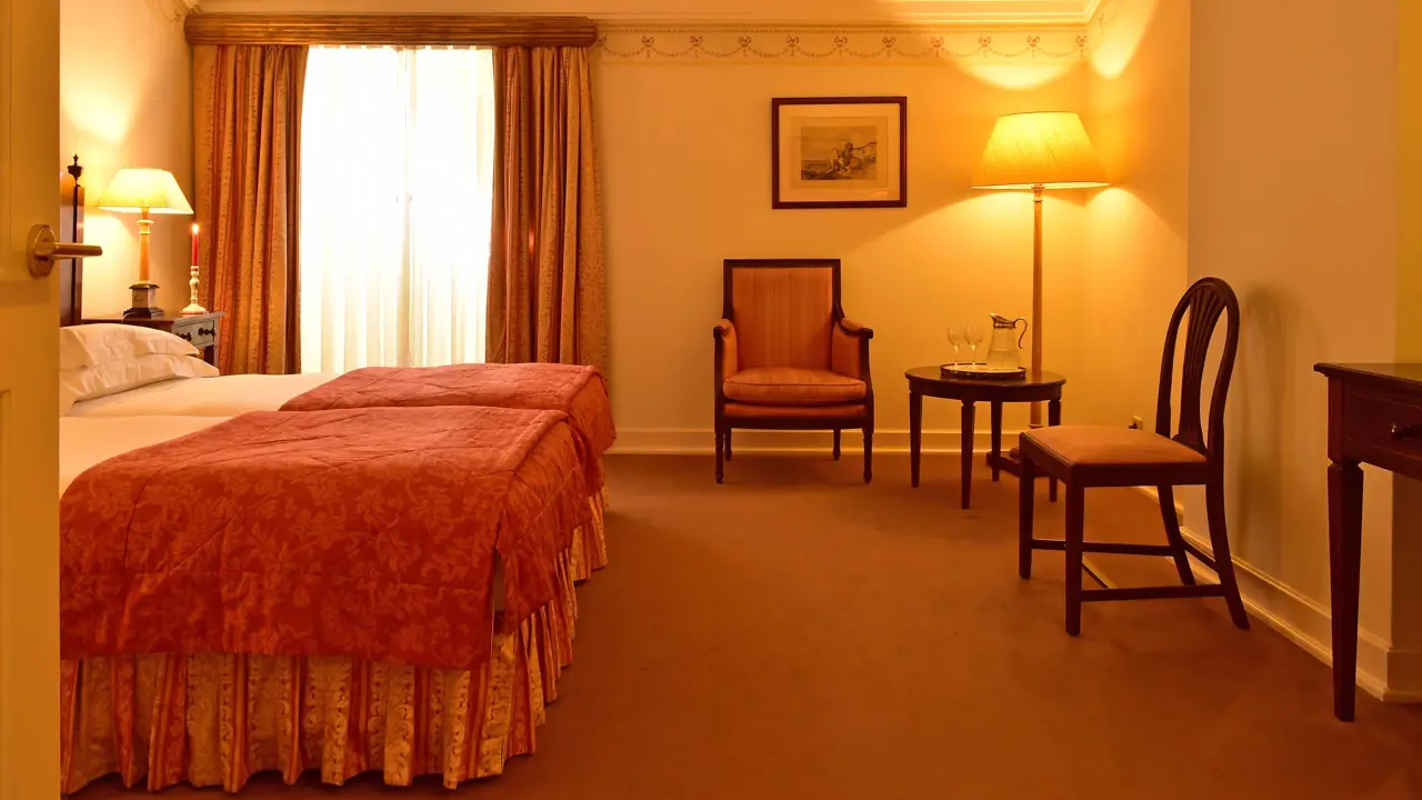 Pousada Palácio Queluz, Lisbon, bedroom