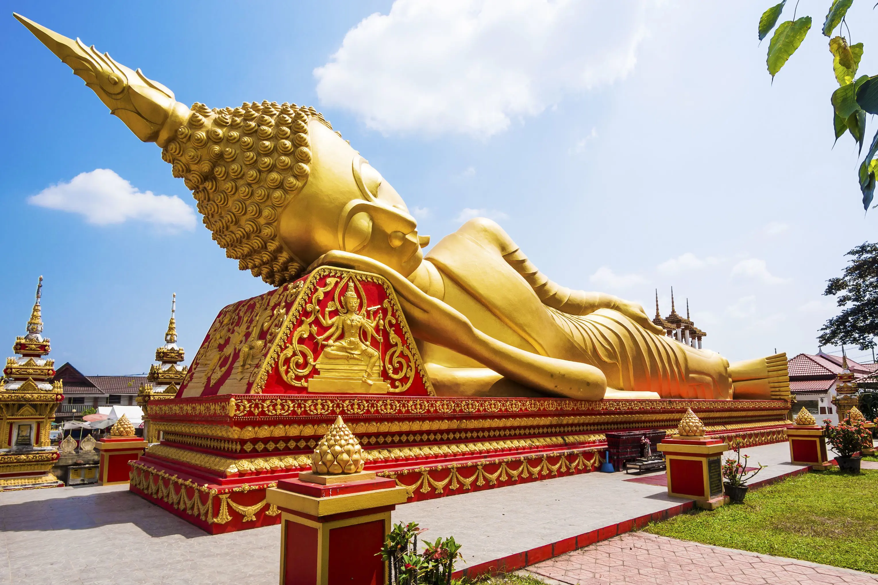 Reclining buddha Vientiane