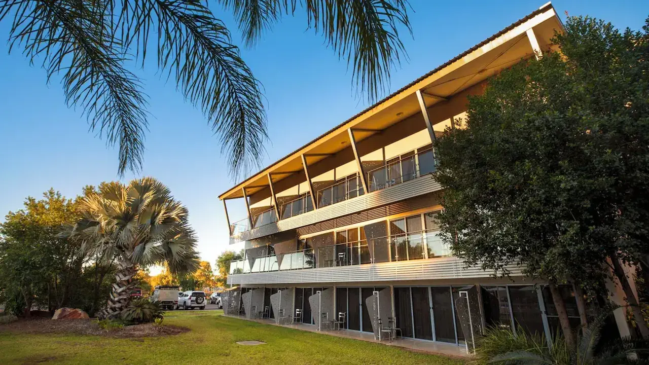 Crowne Plaza by IHG, Alice Springs, exterior