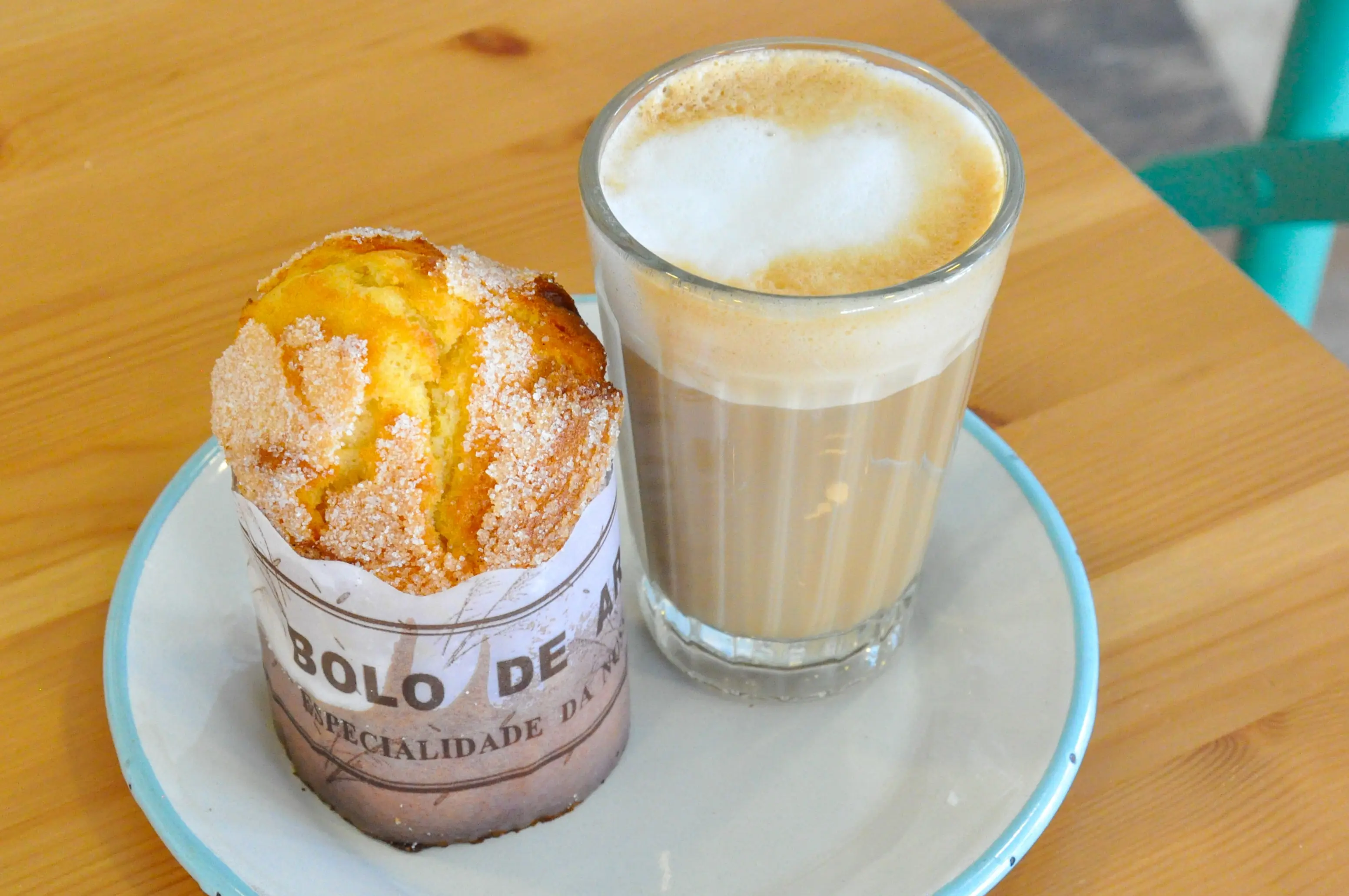 Shutterstock 2199736445