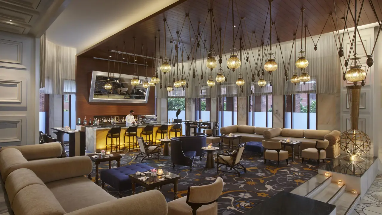 ITC Mughal, Agra, bar