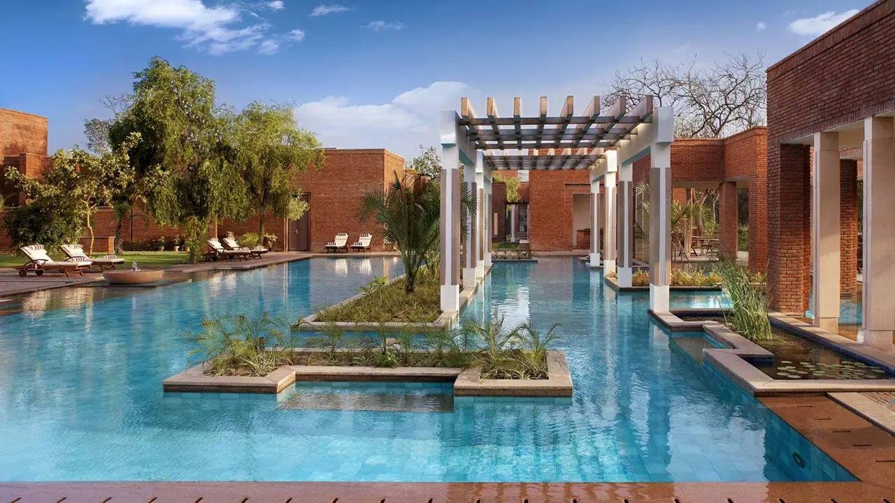 ITC Mughal, Agra, pools