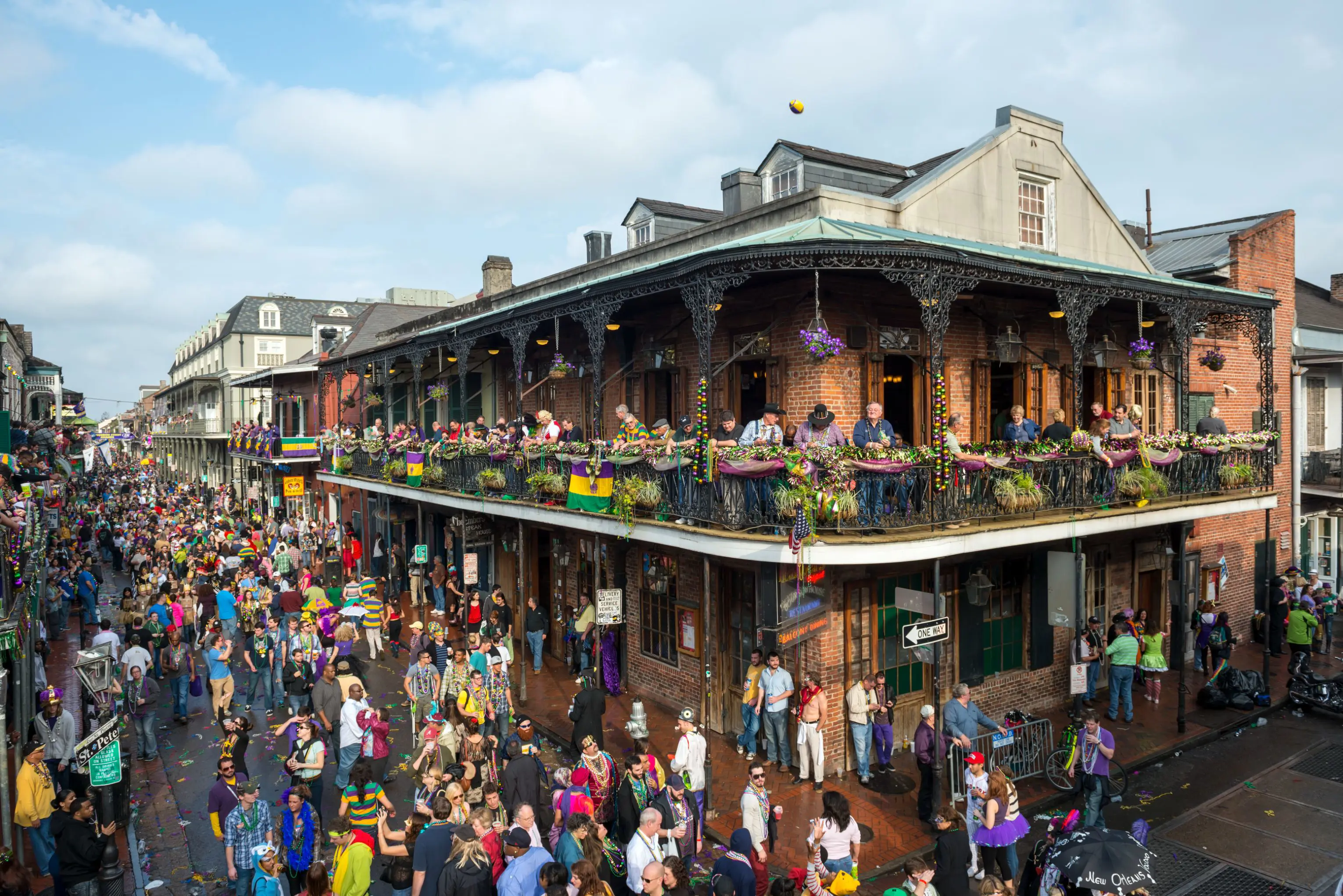  New Orleans, Louisiana, Crowded Street