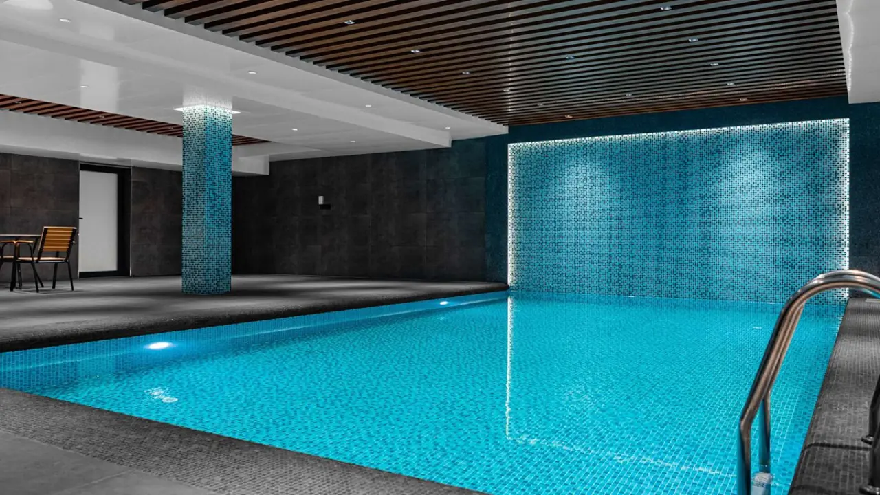 Mövenpick Samarkand, Samarkand, indoor pool