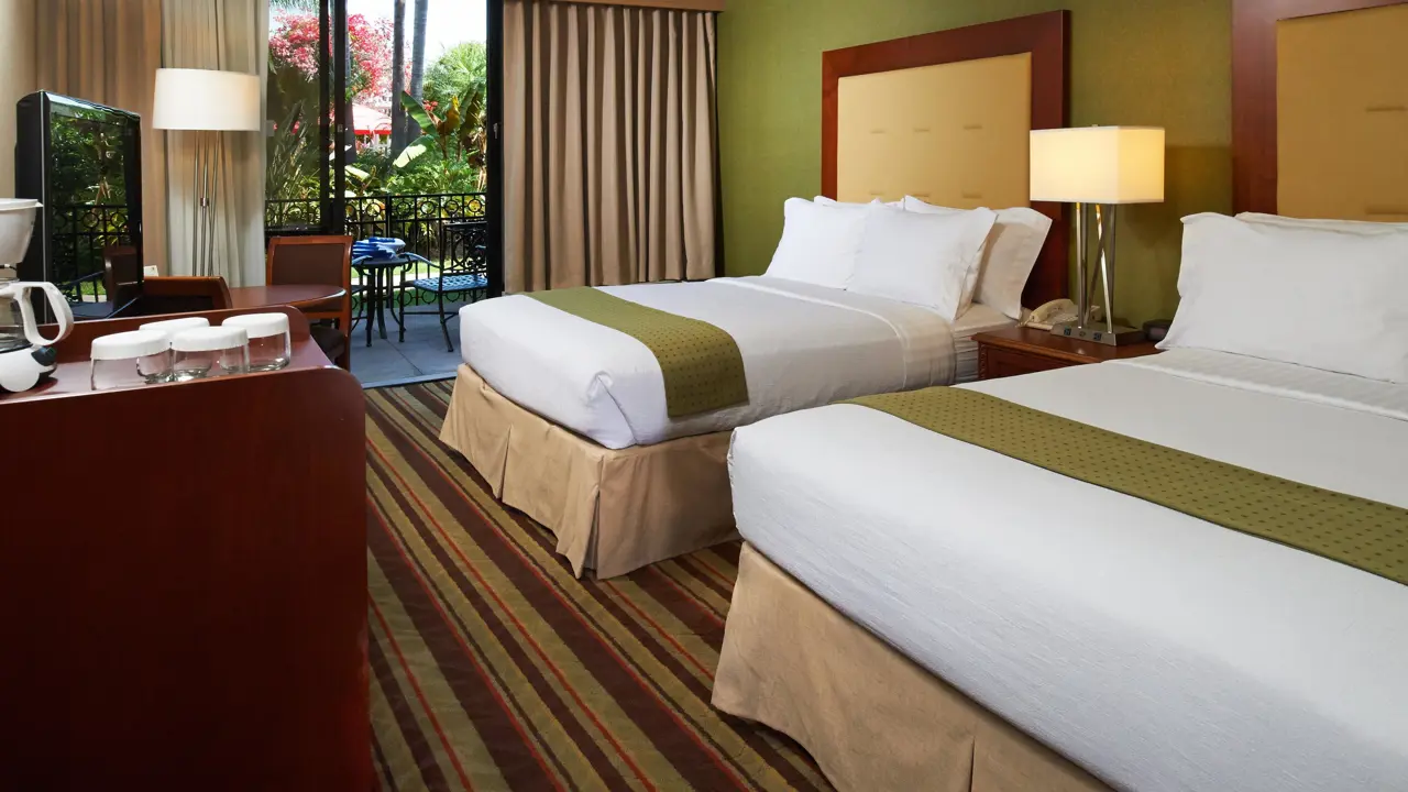 Hollywood, San Diego, Vegas & The Grand Canyon Touring Hotels Image 0