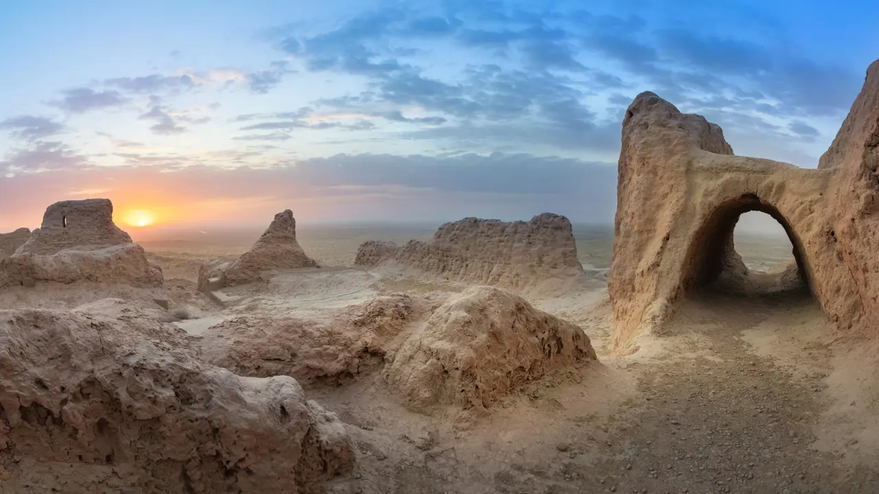 Kyzyl-Kum Desert, Uzbekistan