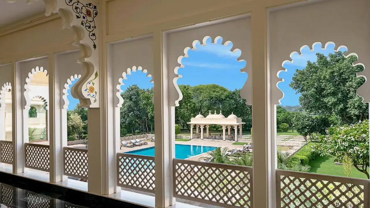 A Journey Through India Touring Hotels Image 6