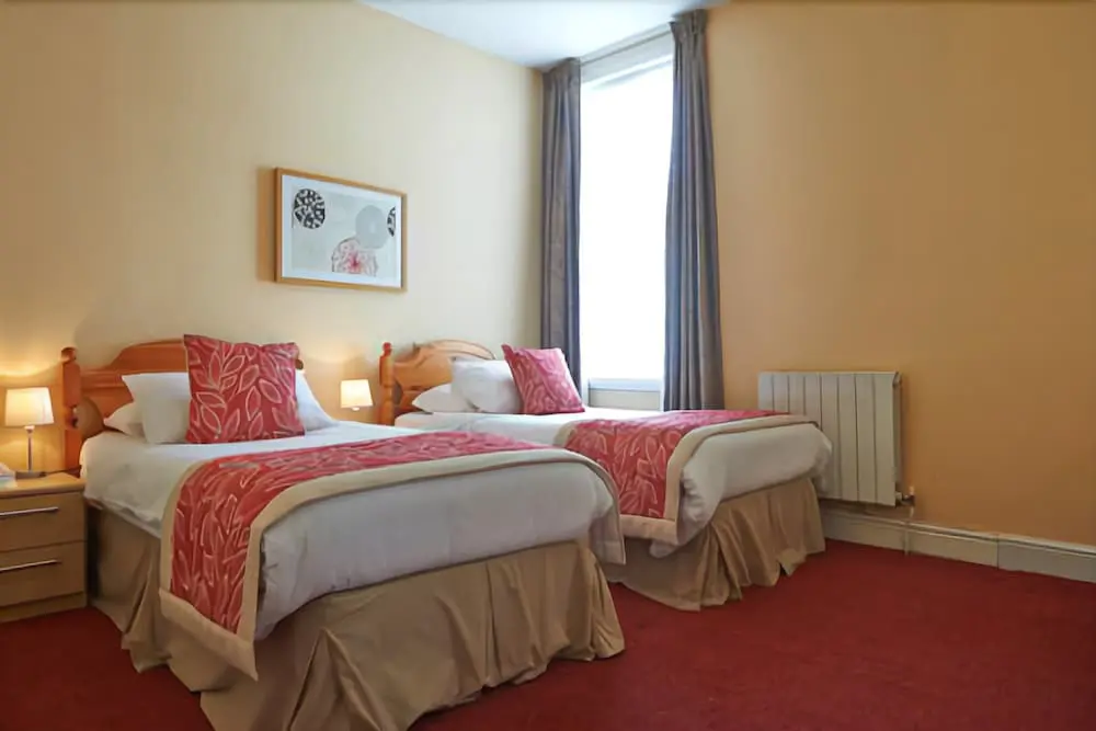 Chesterhouse Hotel Twin Room