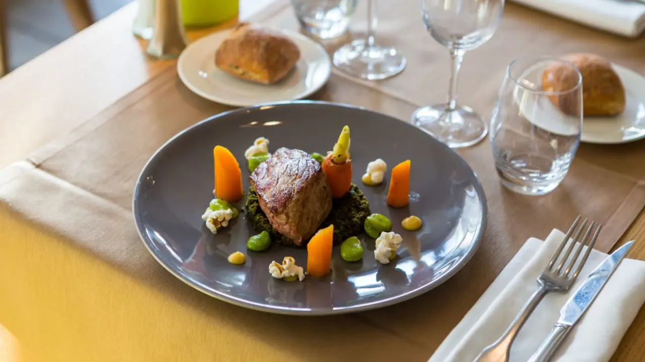 Carcassonne Mercure Dinner