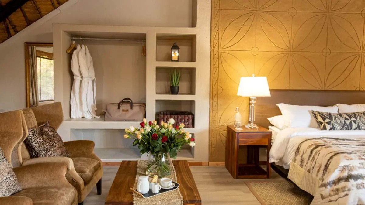 Mabula Game Lodge Accommodation Suite Sitting Area (1)