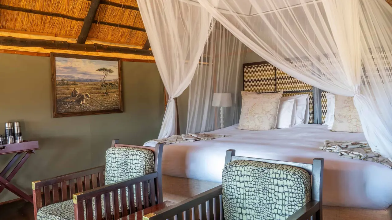 Ivory Safari Lodge, Hwange National Park, bedroom