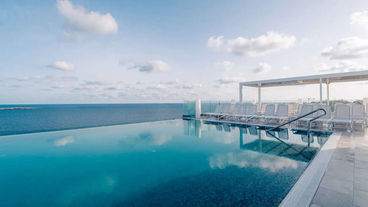 Seaview Swimming Pool