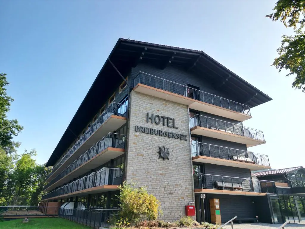 Das Dreiburgensee – Naturhotel & Spa, exterior 