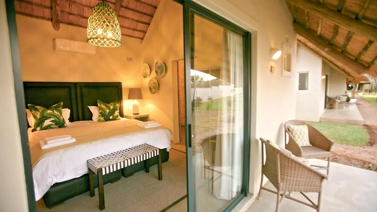 Shearwater Explorers Village, Victoria Falls, bedroom exterior