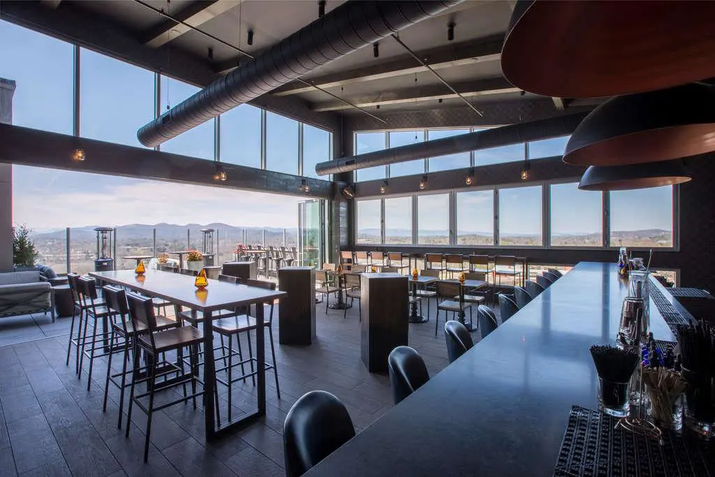 Doubletree By Hilton, Asheville Downtown, Asheville Bar