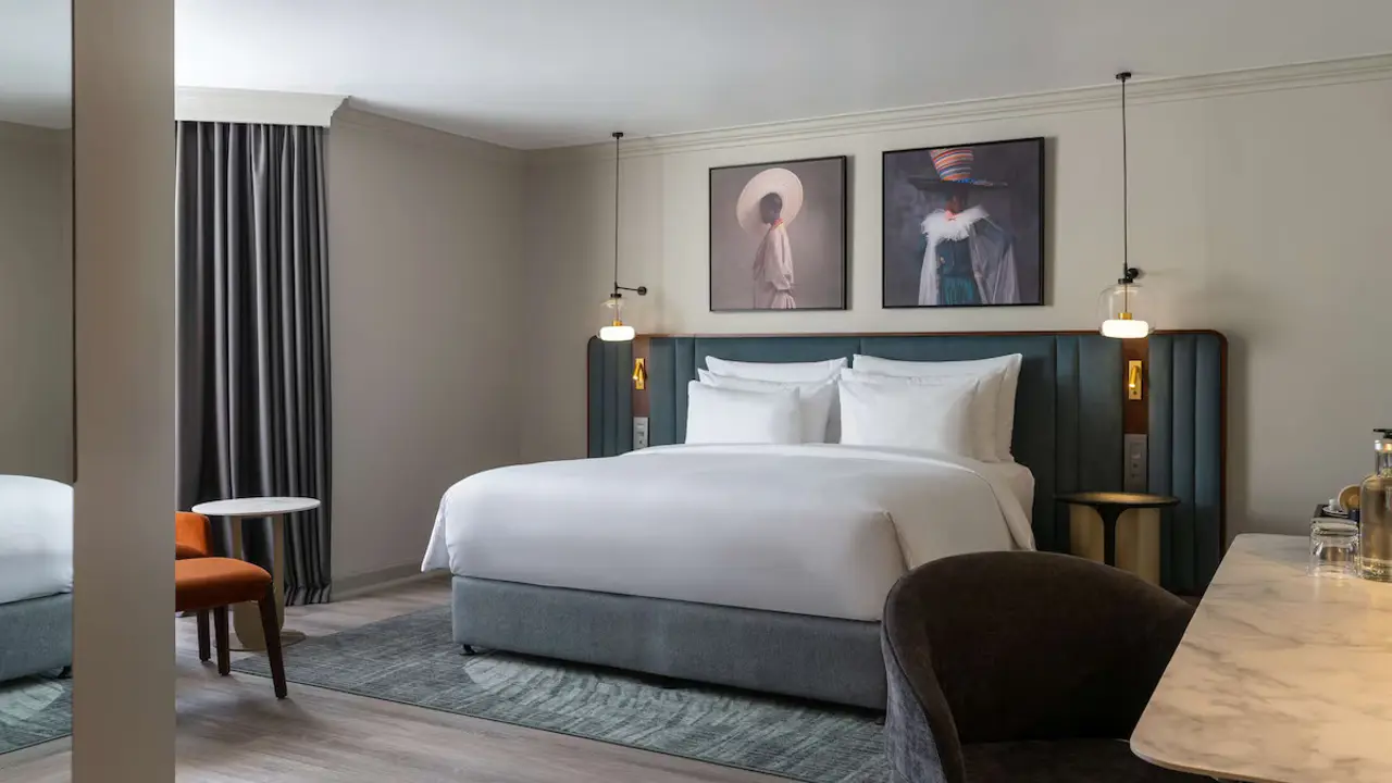 Radisson Collection Hotel, Waterfront Cape Town, bedroom