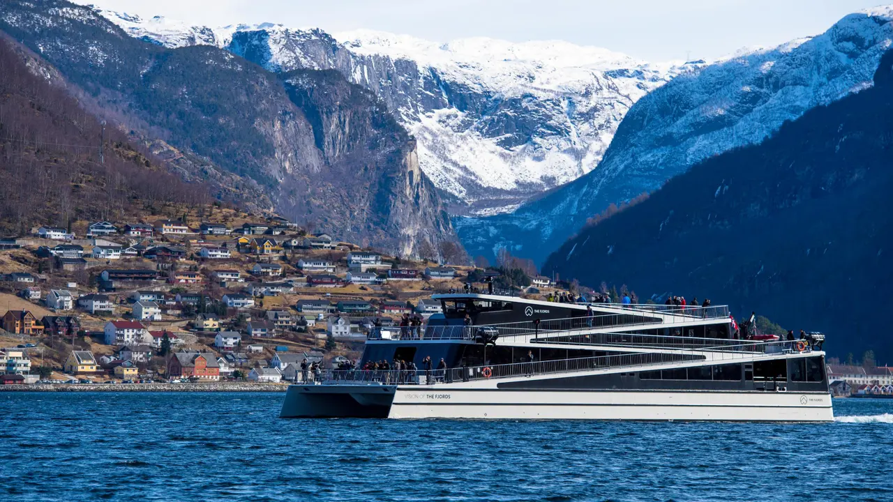 Boat cruise, Nærøyfjord