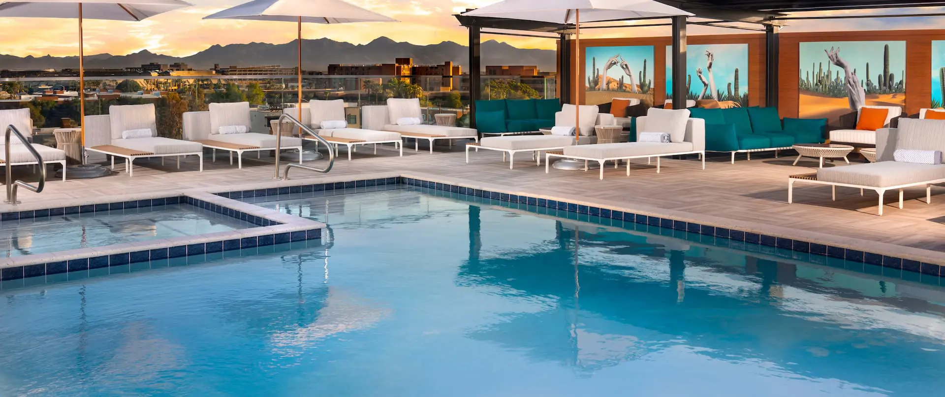 Hollywood, San Diego, Vegas & The Grand Canyon Touring Hotels Image 3