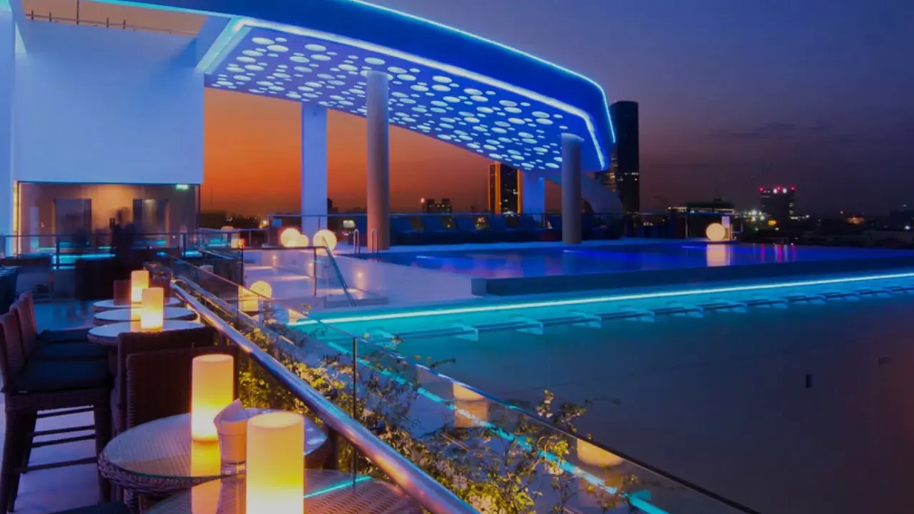 The Sun & Moon Hotel, Phnom Penh, pool