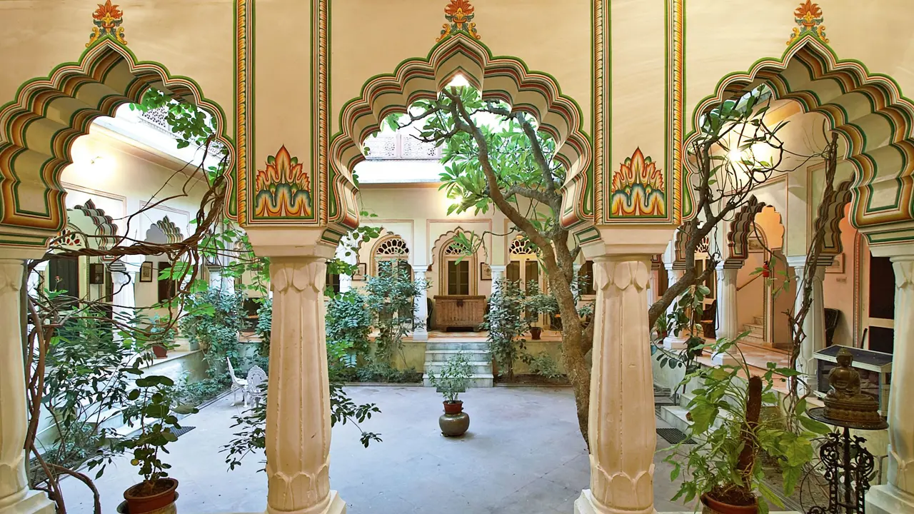  Alsisar Haveli, Jaipur, courtyard