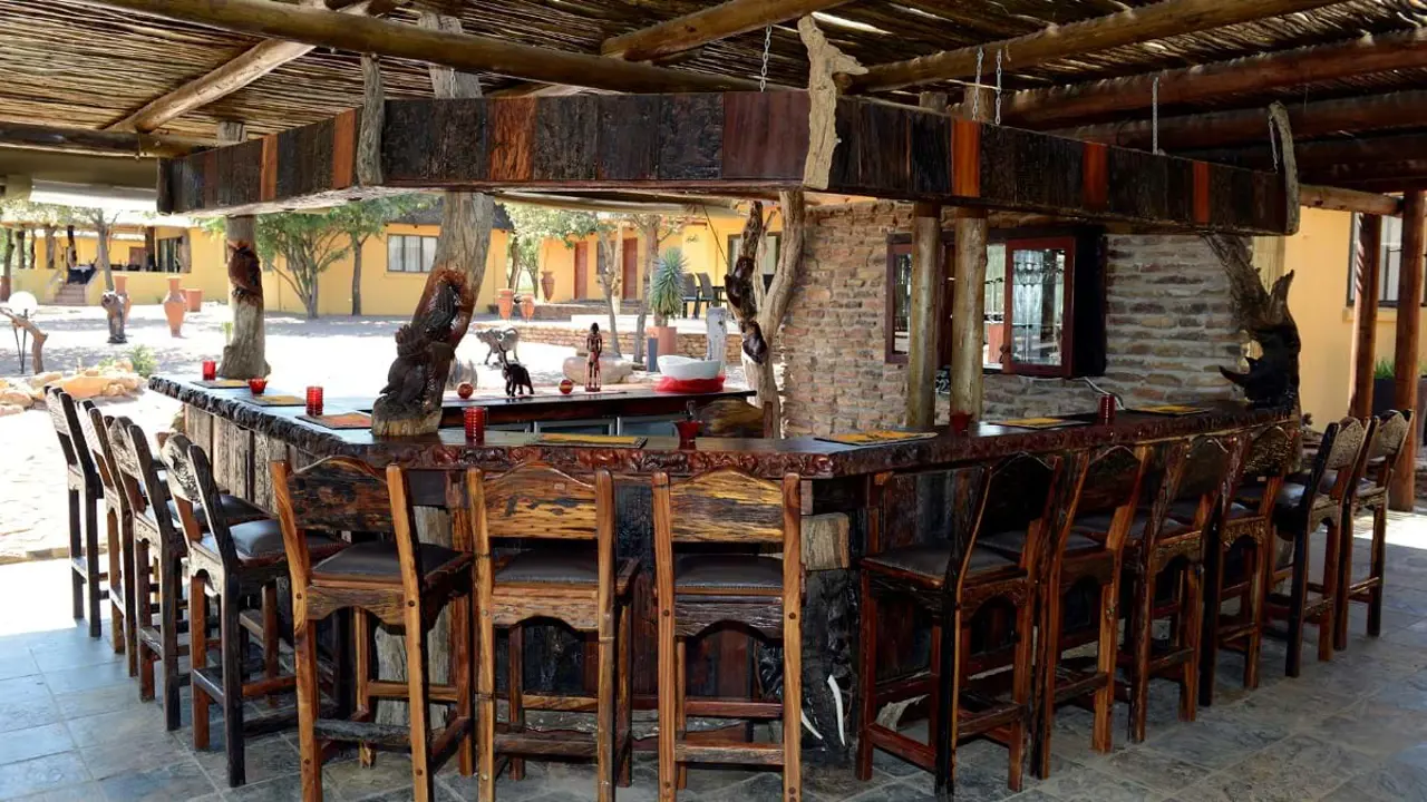 Sebatana Elephant Lodge, bar