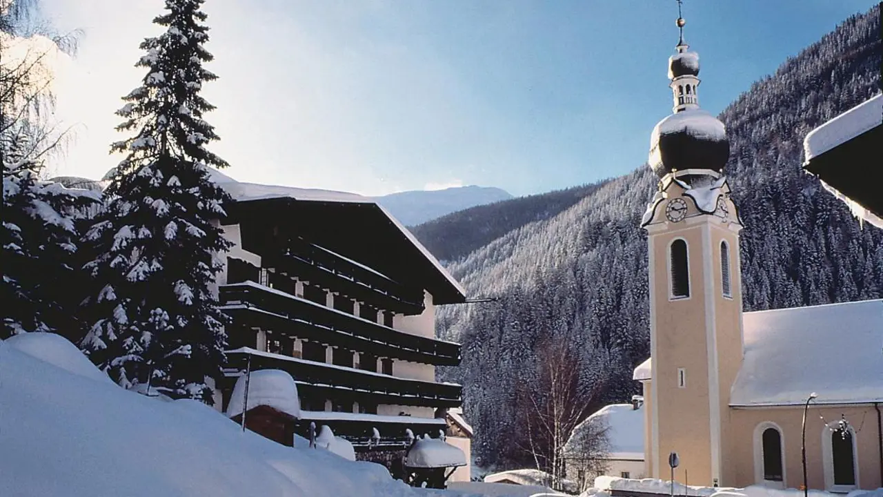 Hotel Basur, Flirsch Am Arlberg
