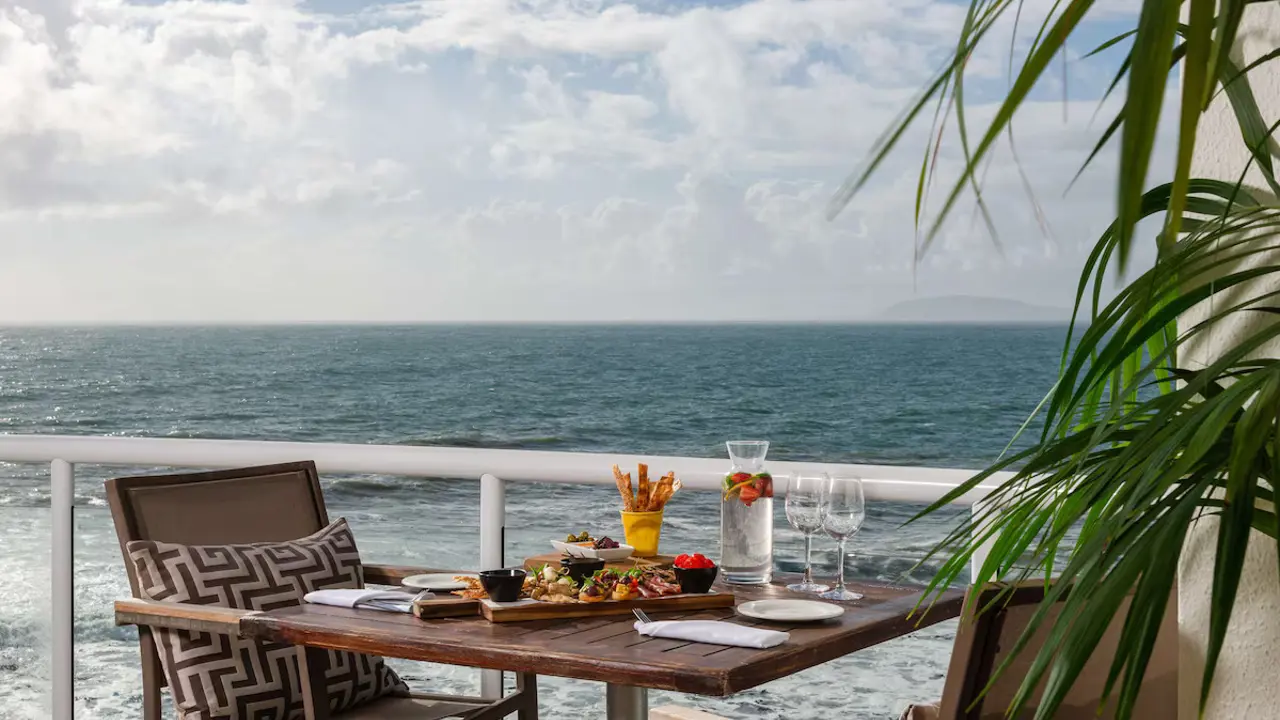 Radisson Collection Hotel, Waterfront Cape Town, balcony dining