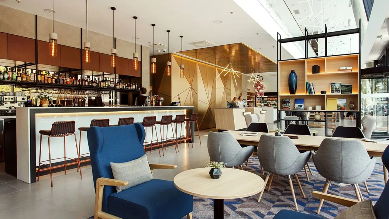 Courtyard Vilnius City Center, Vilnius, lobby bar