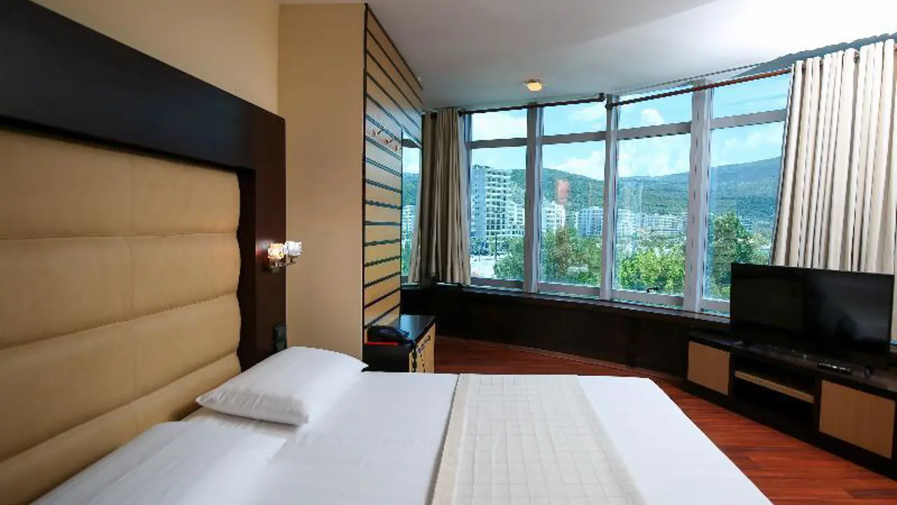 Hotel Vlorë International, Vlorë, bedroom