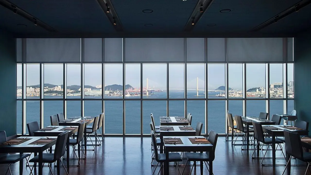 ASTI Hotel Busan, Busan, dining