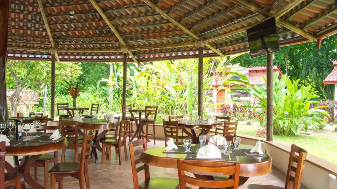 La Foresta Nature Resort, Manuel Antonio, dining