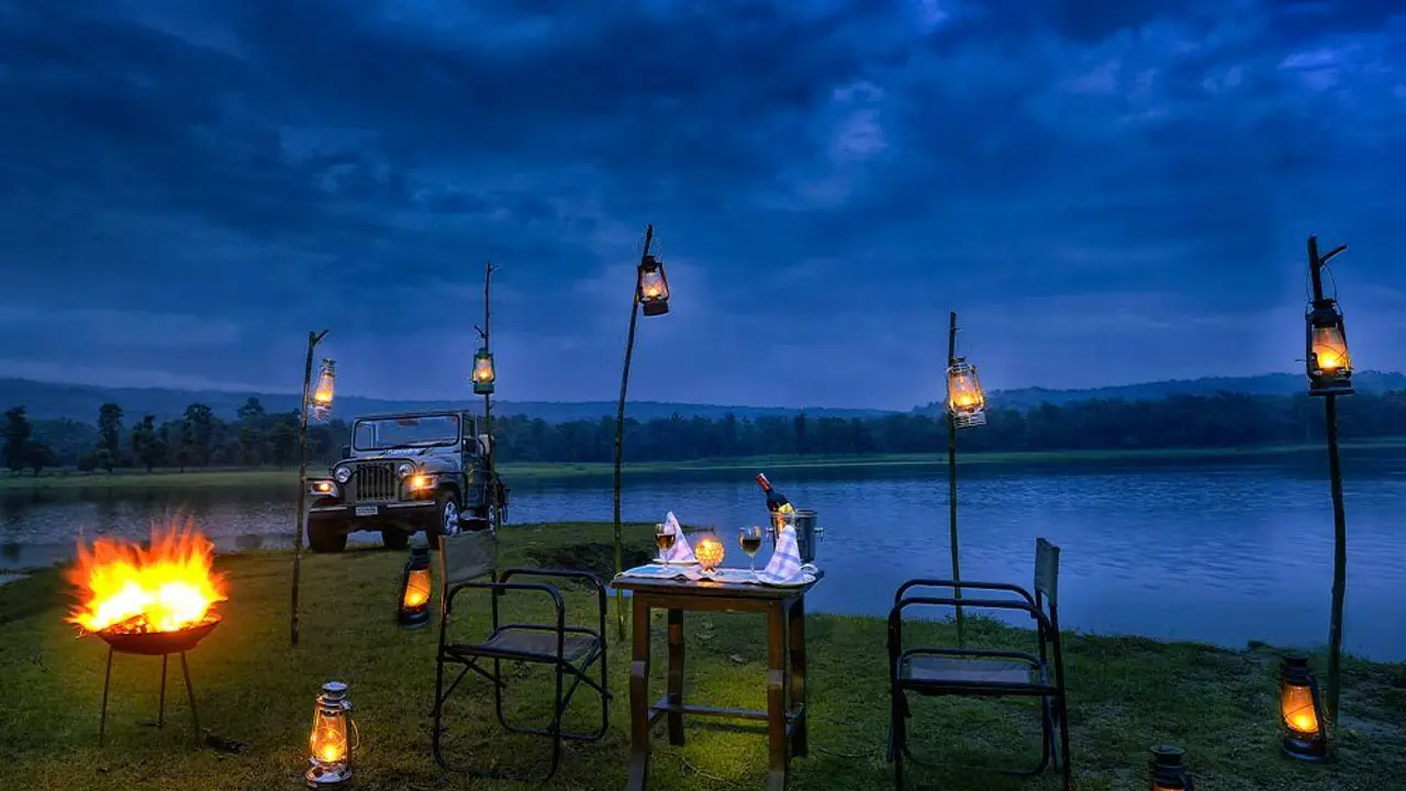 Chitvan Jungle Lodge, Kanha, outside dining
