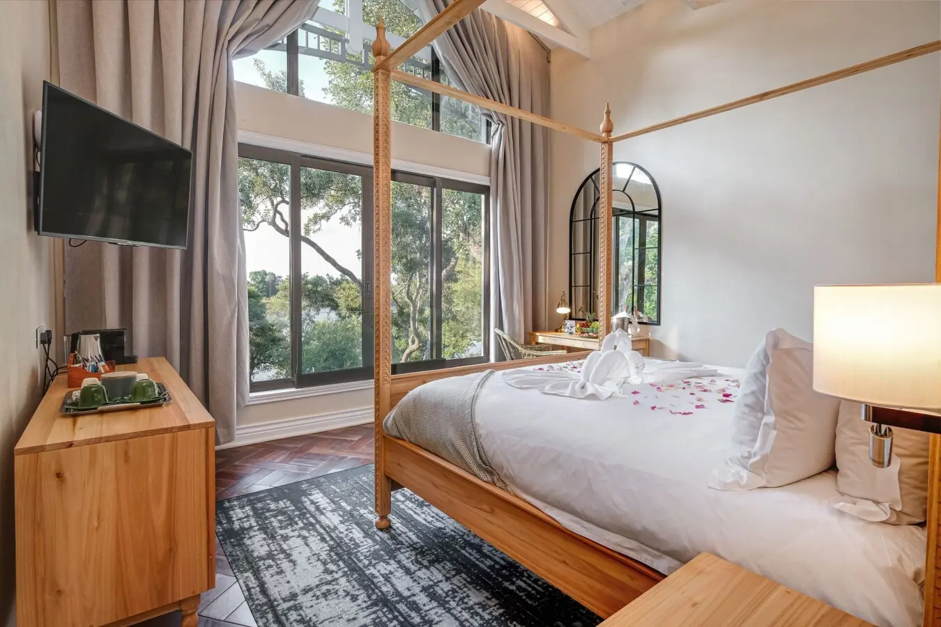 Palm River Hotel, Bedroom 1