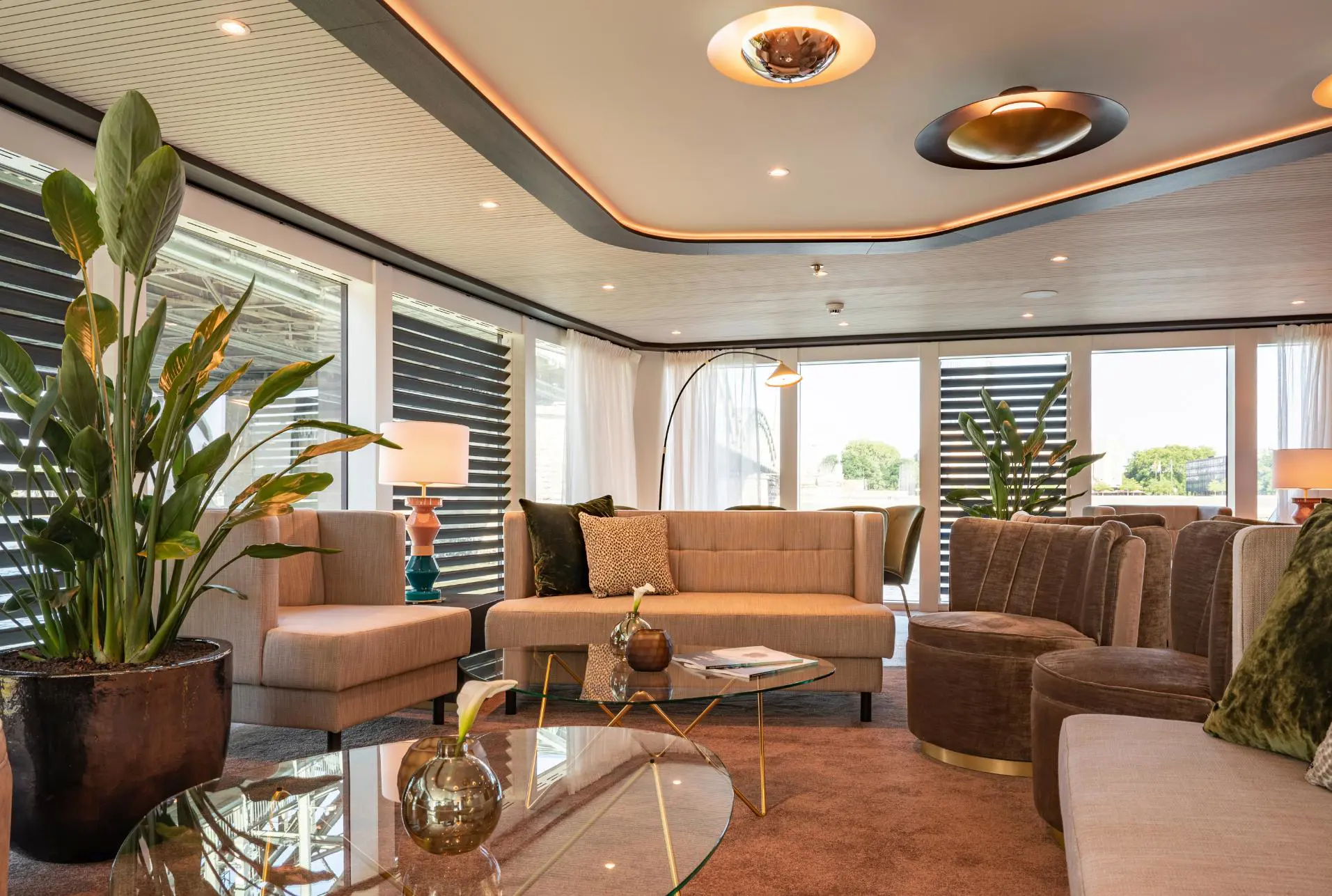 AMADEUS Cara Amadeus Club AMADEUS Club AMADEUS Cara Lueftner Cruises Amadeus Moving Pictures