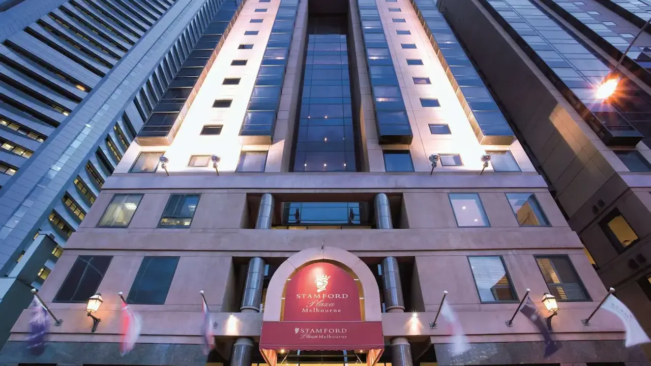 Stamford Plaza, Melbourne, exterior