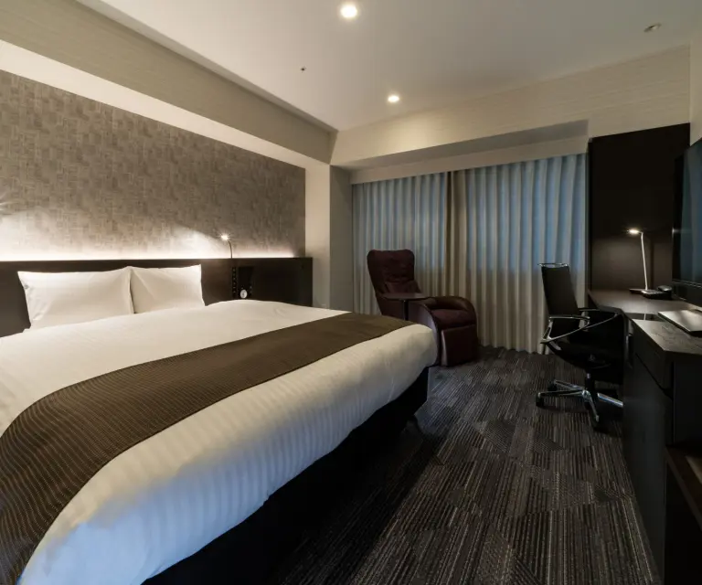 Double room, Daiwa Roynet Hotel Hiroshima-Ekimae, Hiroshima, Japan