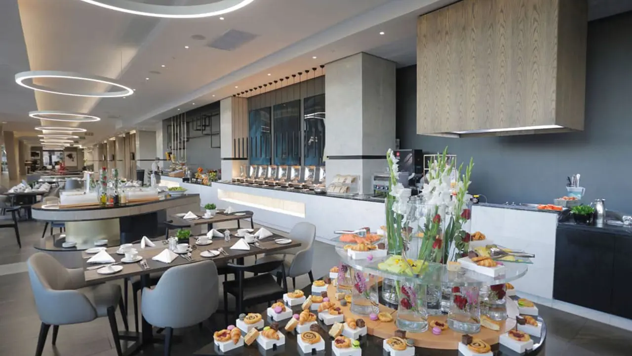 The Capital On The Park Johannesburg, dining room