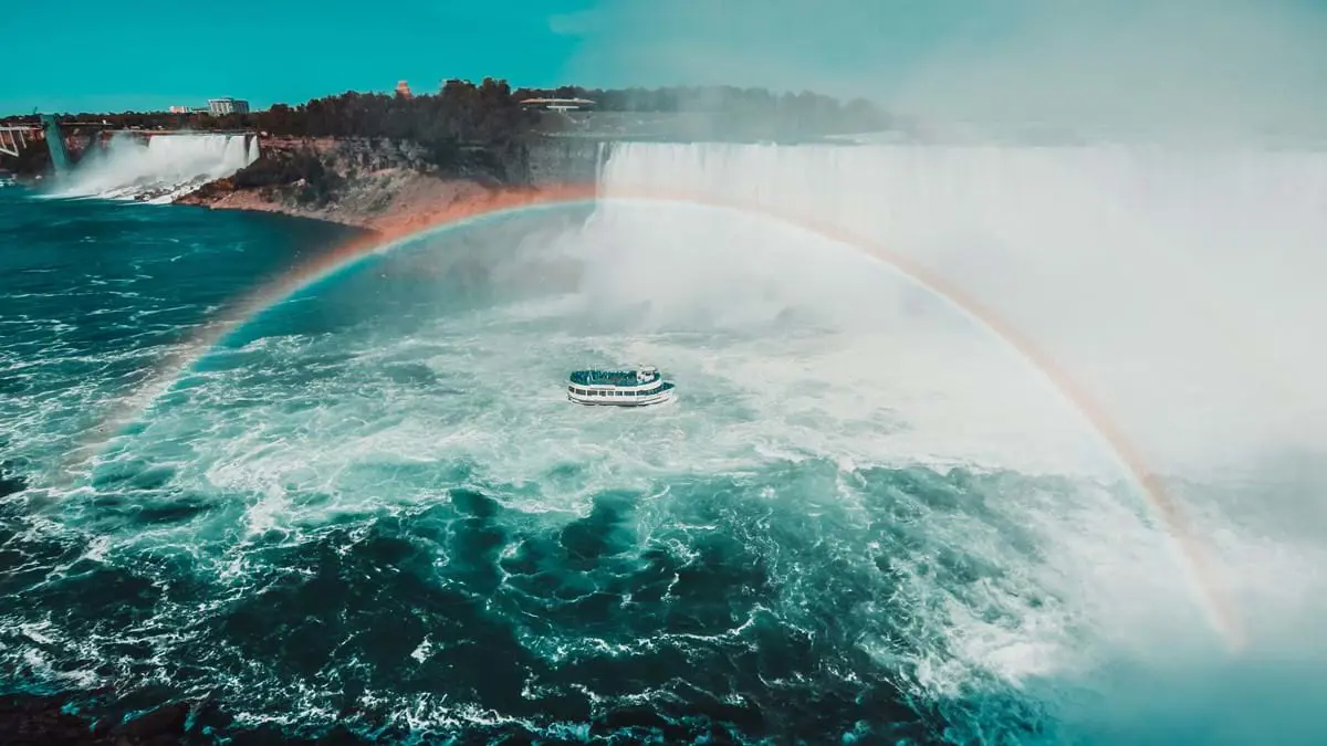 Niagara Falls Boat
