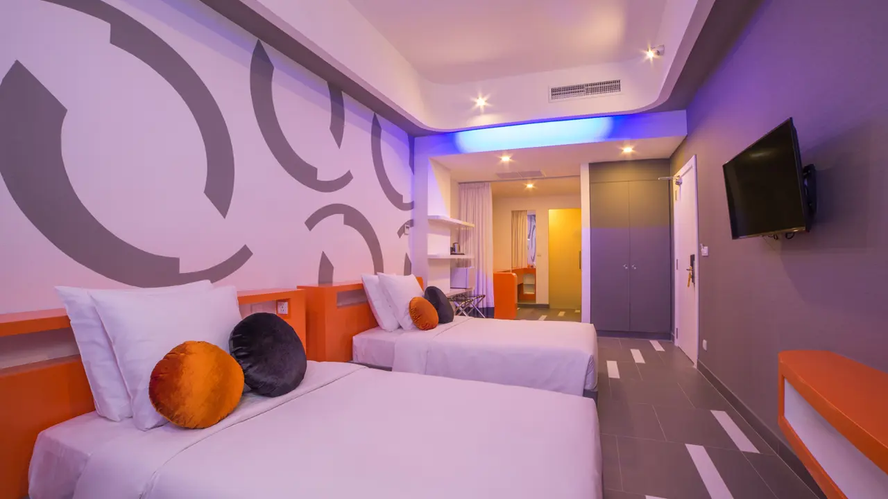 The Sun & Moon Hotel, Phnom Penh, twin room