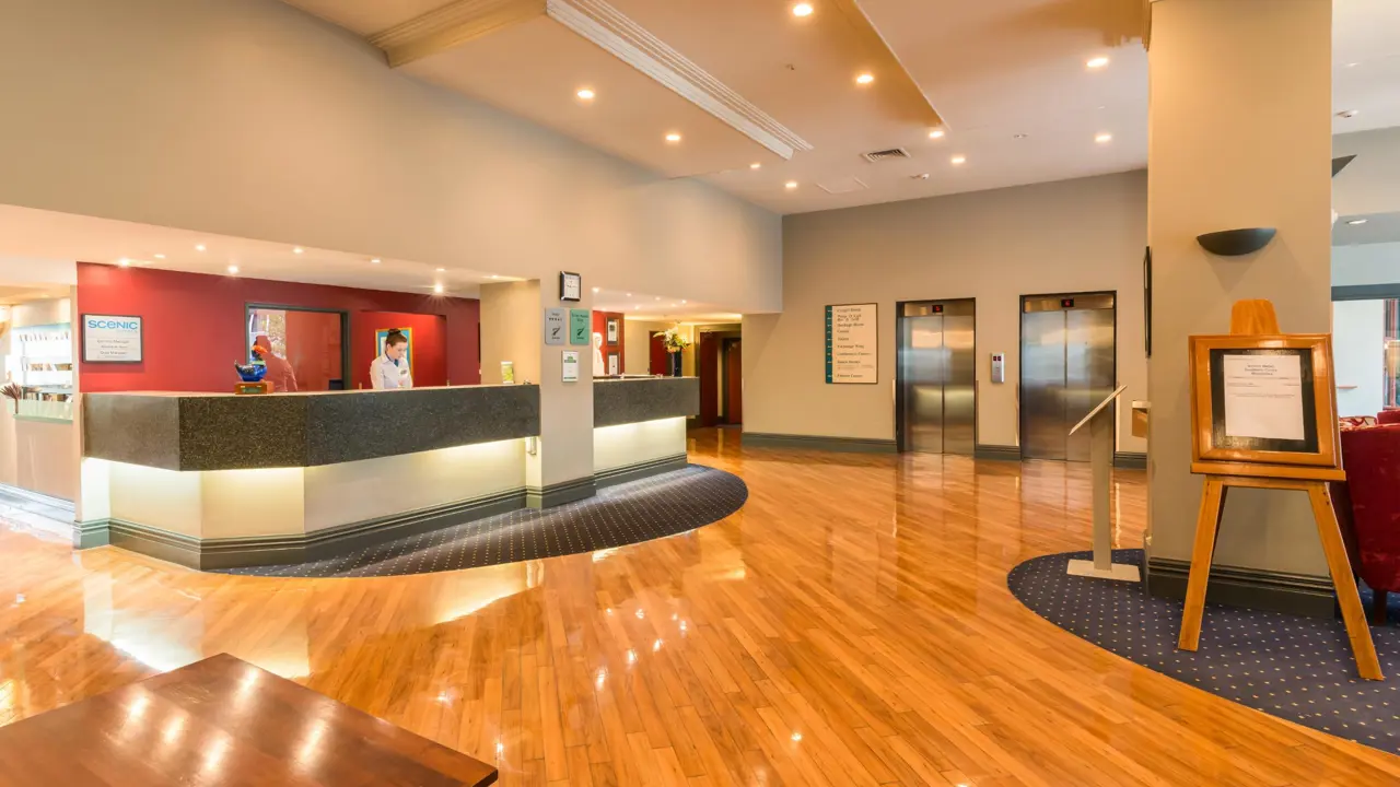 Scenic Hotel Southern Cross, Dunedin, lobby