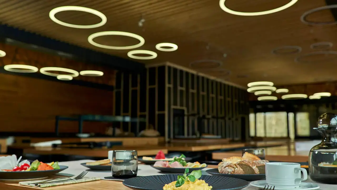 Das Dreiburgensee – Naturhotel & Spa, dining
