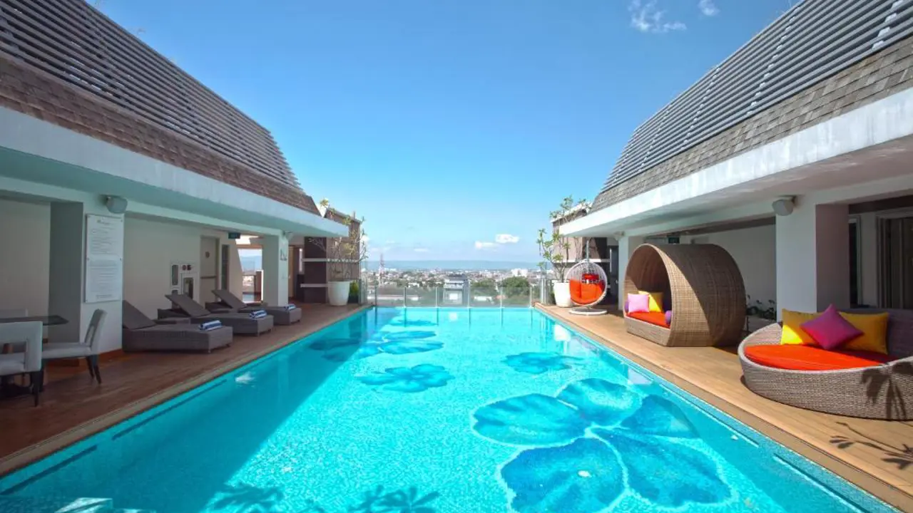 Swiss-Belboutique, Yogyakarta, pool