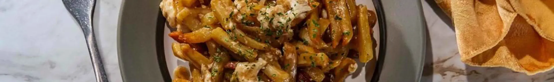 How to: delicious, cheesy Canadian poutine