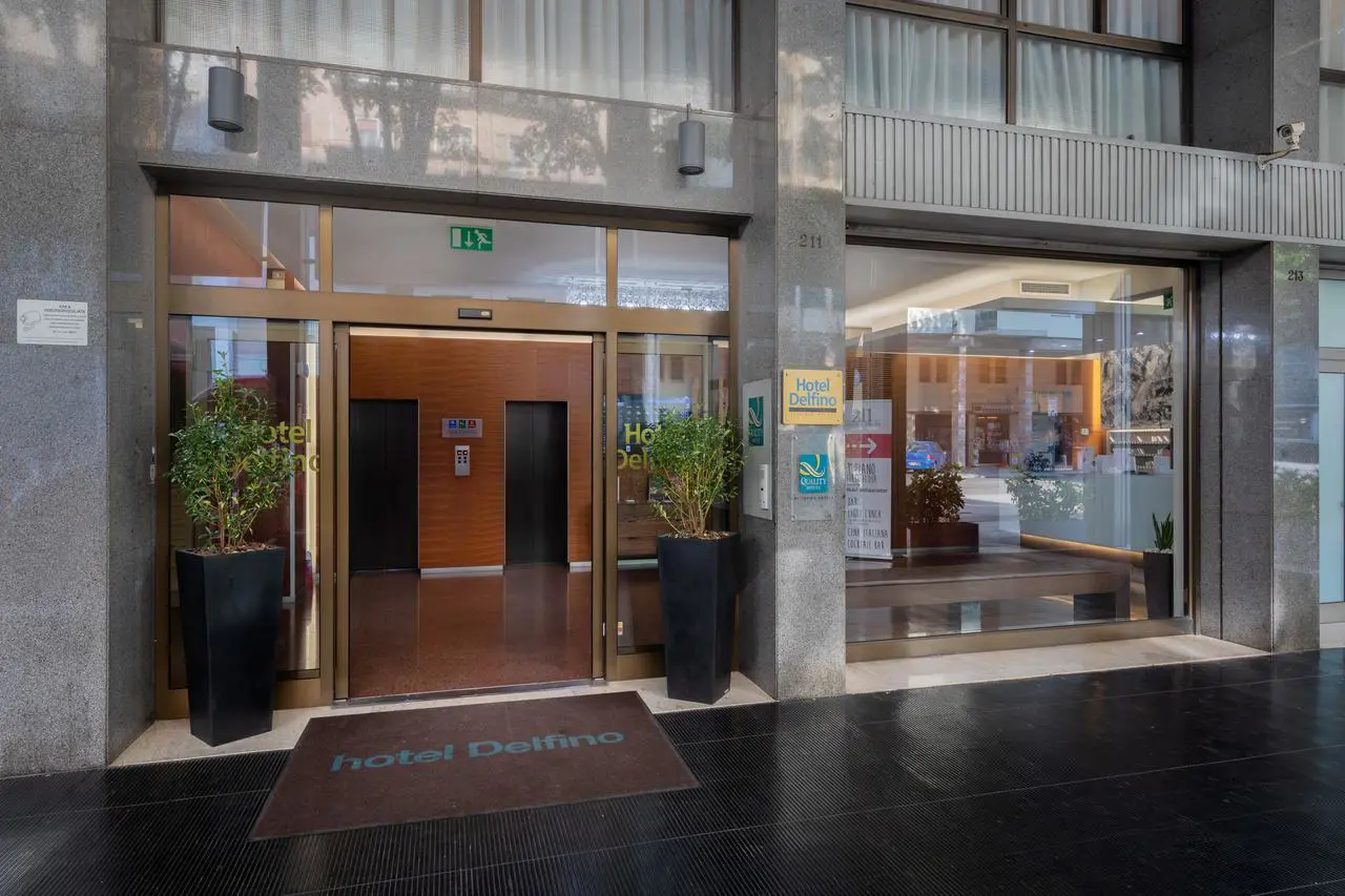 Hotel Delfino, Mestre Exterior