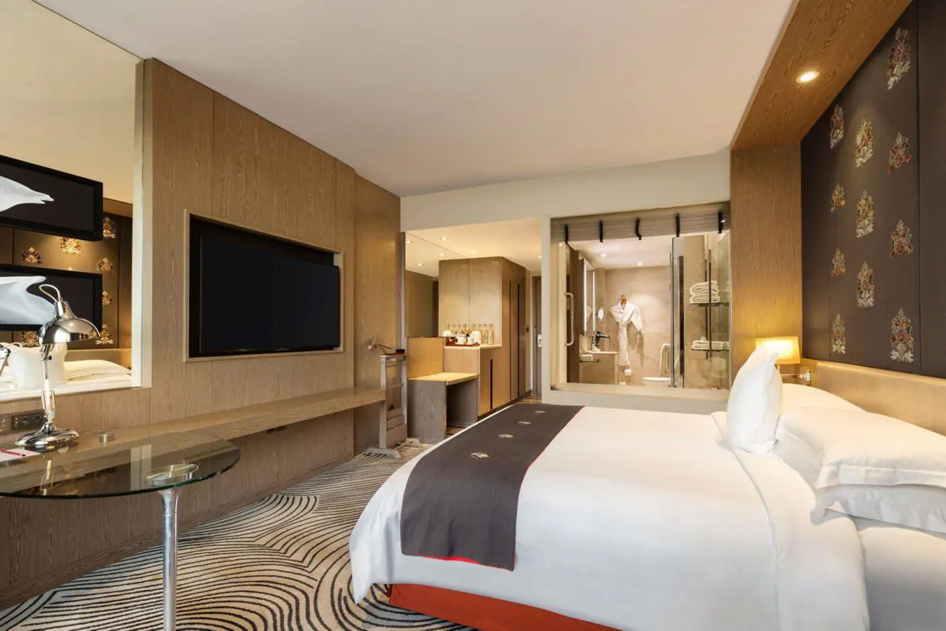 Sheraton New Delhi, Delhi Bedroom