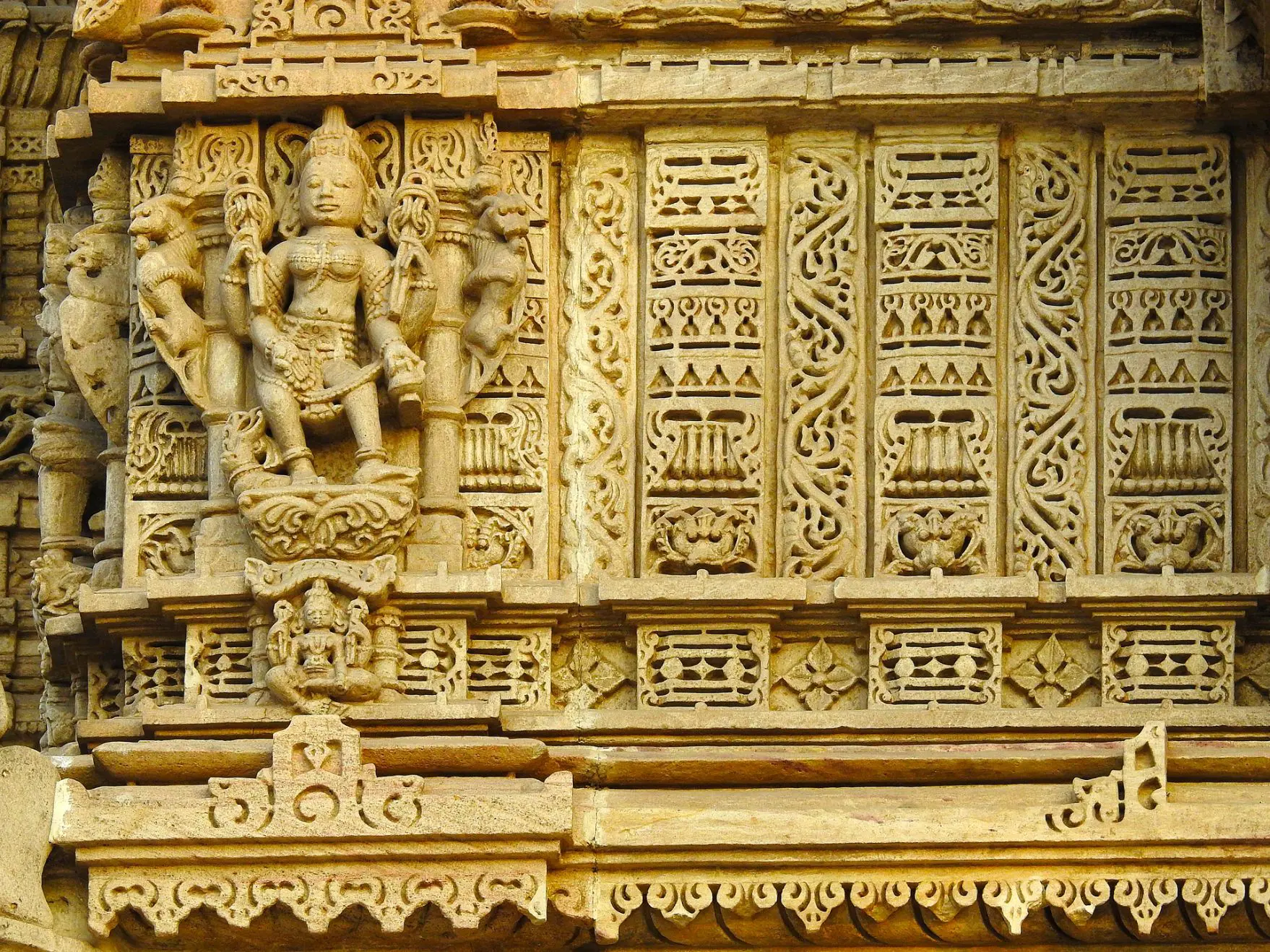 Hatheesing Jain Temple, Ahmedabad, Gujarat, India