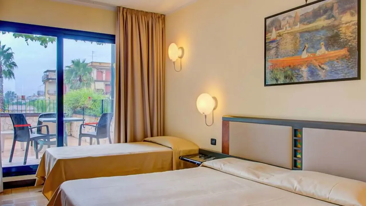 Hotel Caesar Palace Giardini Naxos 1