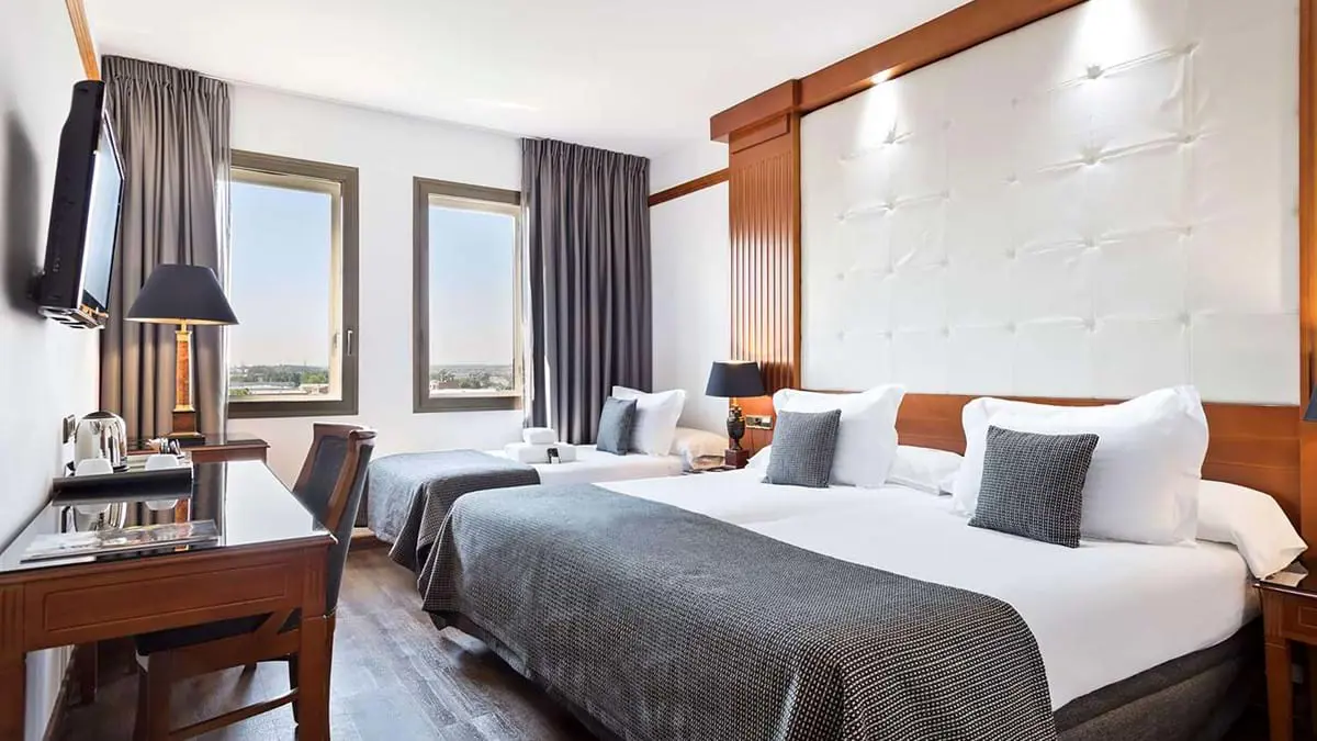 Best Western Cmc Girona Bedroom