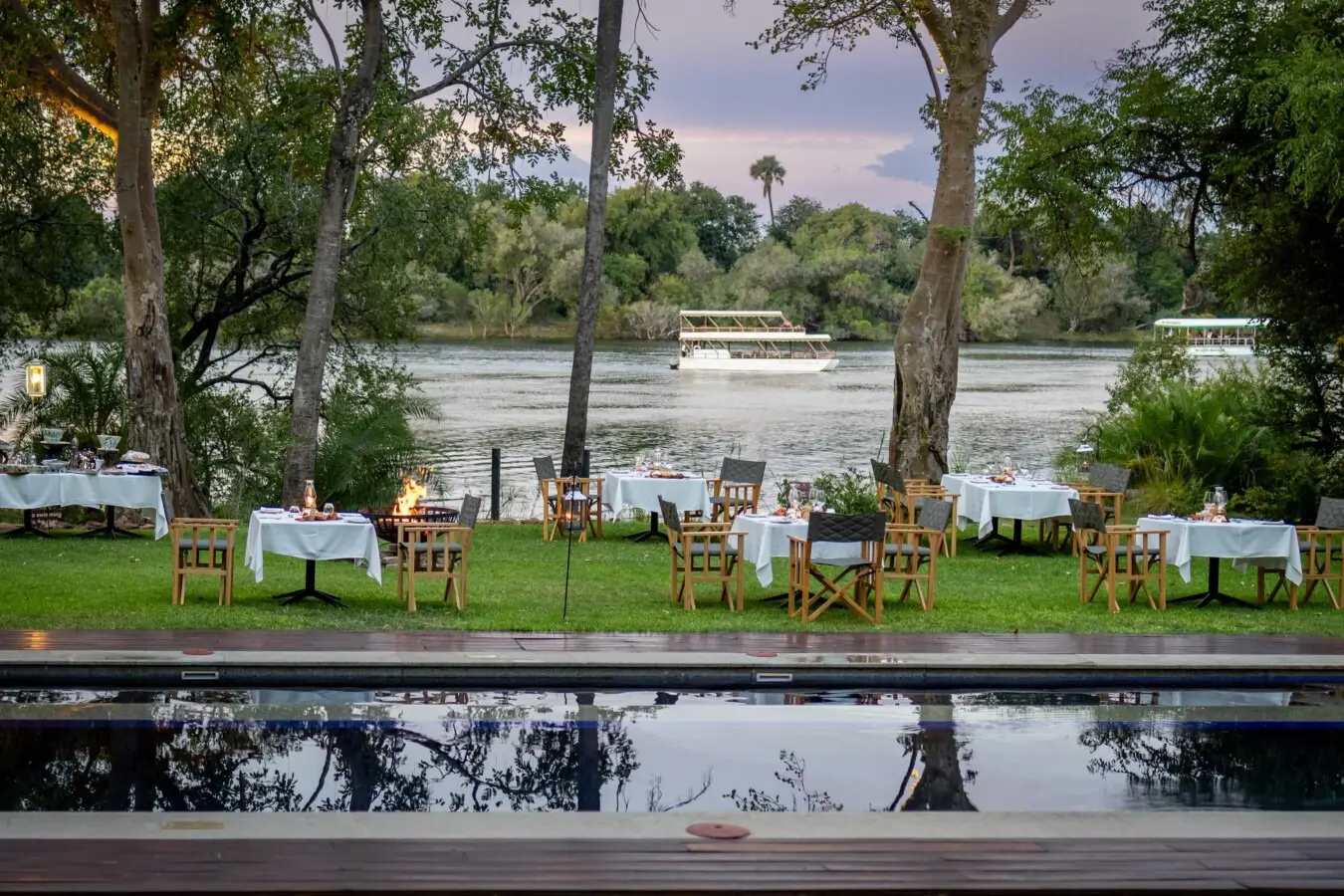 Palm River Hotel, Riverside Dining